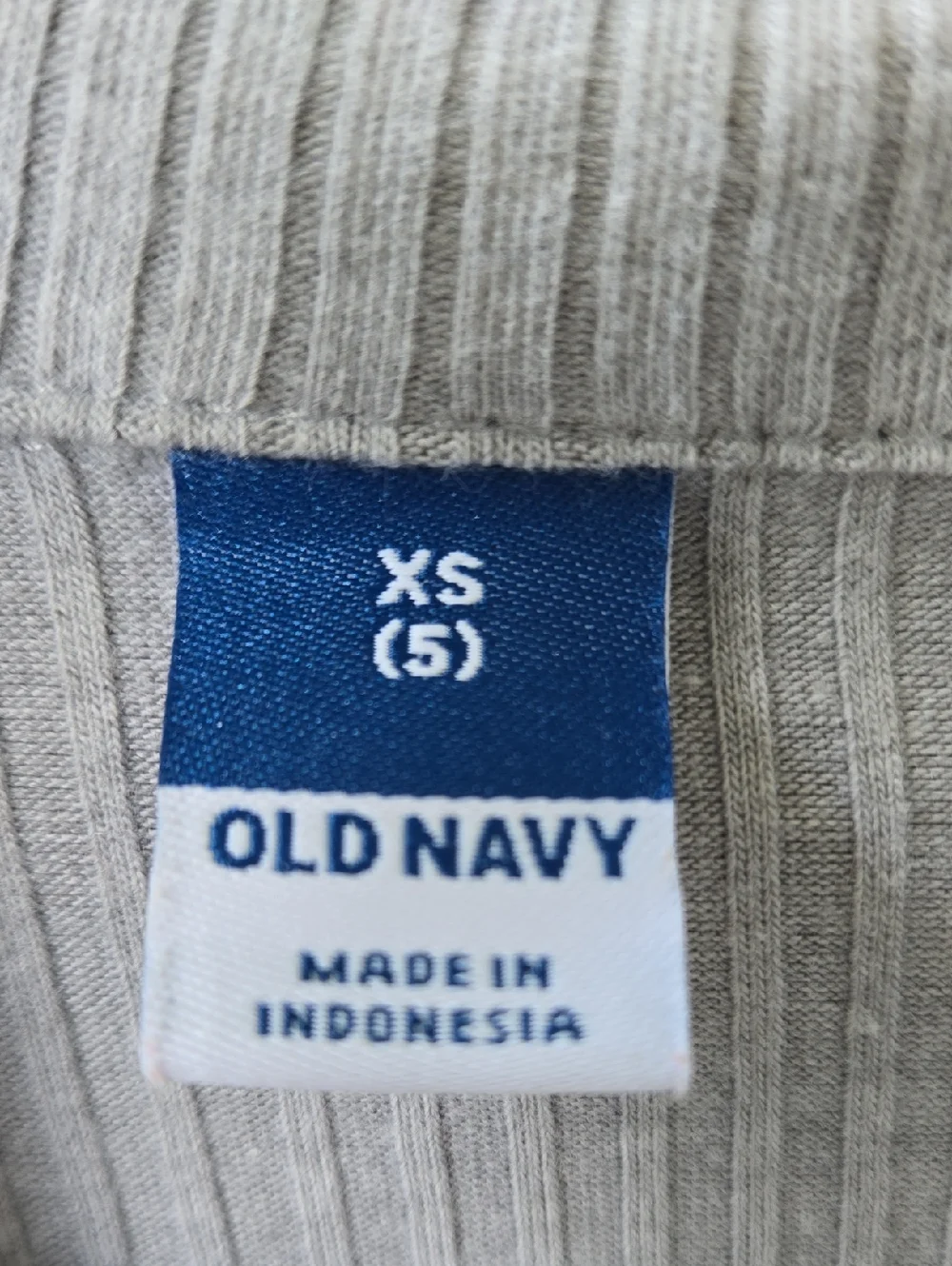 Old Navy Light Gray Ribbed Tunic Top